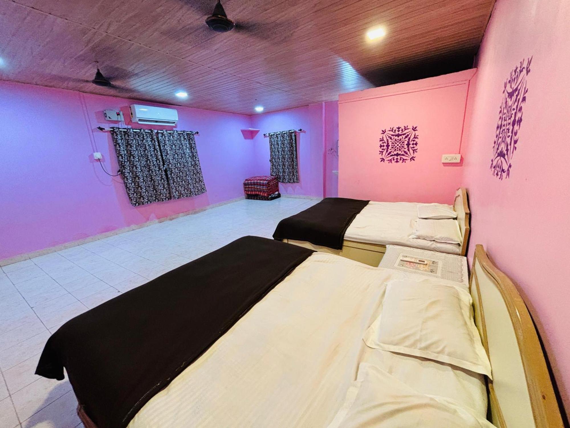 Stay On The Way Resort Mandwa อลีบาก ภายนอก รูปภาพ